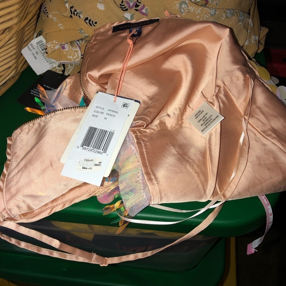 Skies Are Blue Peach Sequin Skirt Set NWT size M - Picture 8 of 16